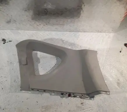 Toyota RAV 4 (XA40) (D) pillar trim (bottom) 6247042130