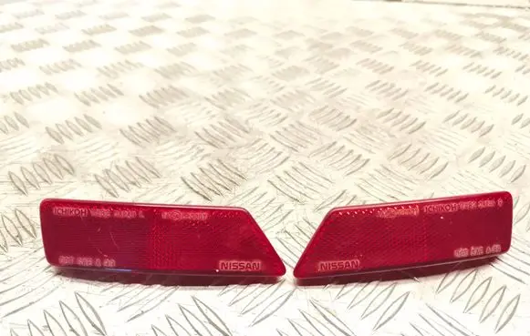 Nissan X-Trail T30 Rear tail light reflector 020007
