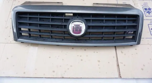 Fiat Doblo ACC Distronic radar sensor grill/trim SKO71638
