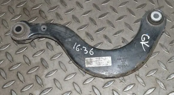 Volkswagen Golf VII Rear upper control arm/wishbone 5Q0505323D