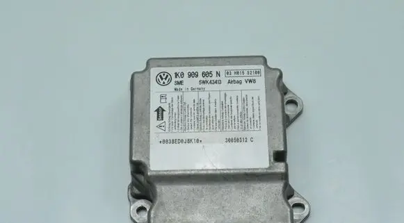Skoda Octavia Mk2 (1Z) Airbag control unit/module 1K0909605N