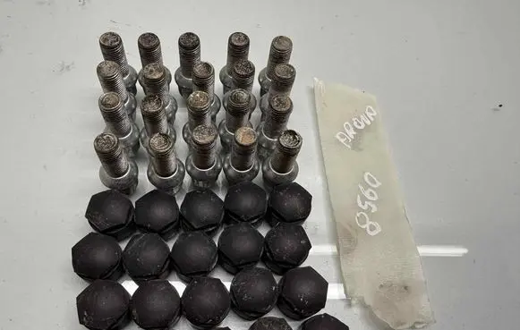 Nuts/bolts