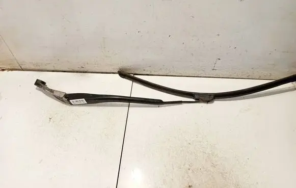Honda FR-V Front wiper blade arm