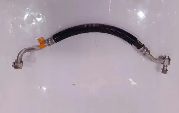 Jeep Grand Cherokee Air conditioning (A/C) pipe/hose 68230489AA