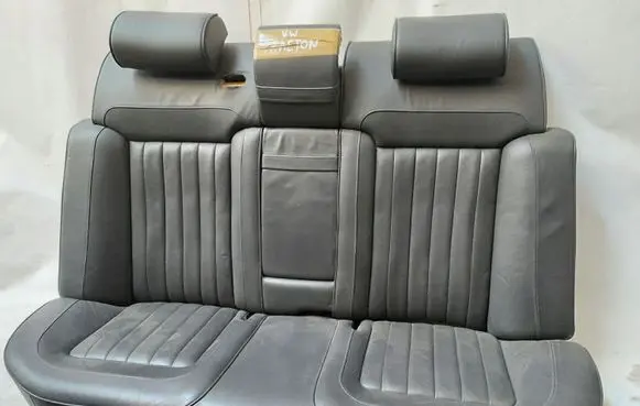 Volkswagen Phaeton Rear seat 