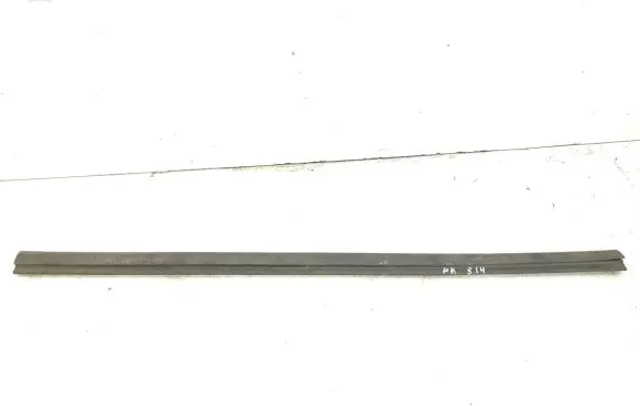 Volvo C70 Front door rubber seal 30713835