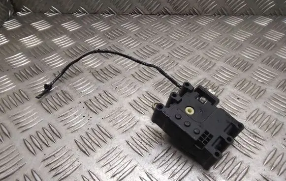 Mazda 3 I Air flap motor/actuator