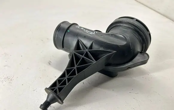 Maserati Ghibli Air intake hose/pipe 670038728