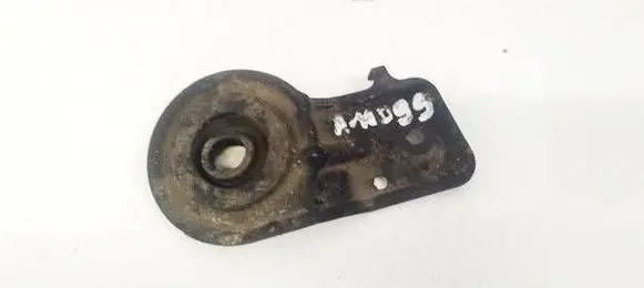 Nissan Primera Radiator mount bracket 