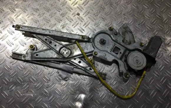 Toyota Camry Sliding door window regulator with motor