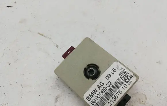 BMW X3 E83 Aerial antenna filter 6990089 213675