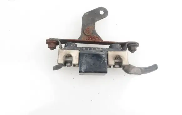 Mercedes-Benz C AMG W202 Coolant fan relay 0001583945
