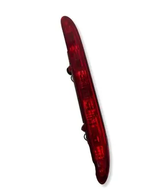 KIA Venga Third/center stoplight 321123