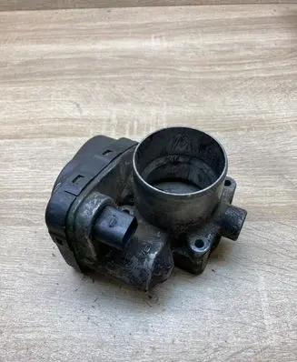Volkswagen Golf IV Throttle valve 036133062A