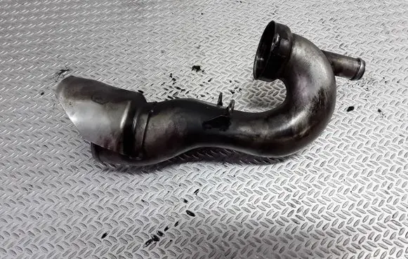 Audi A8 S8 D2 4D Turbo air intake inlet pipe/hose