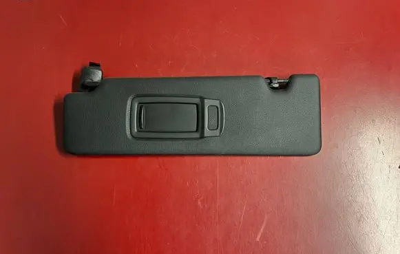Sun visor