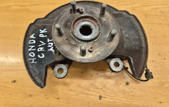 Honda CR-V Front wheel hub spindle knuckle
