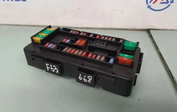 BMW 4 F32 F33 Fuse module 9224866 61149224866 9337879