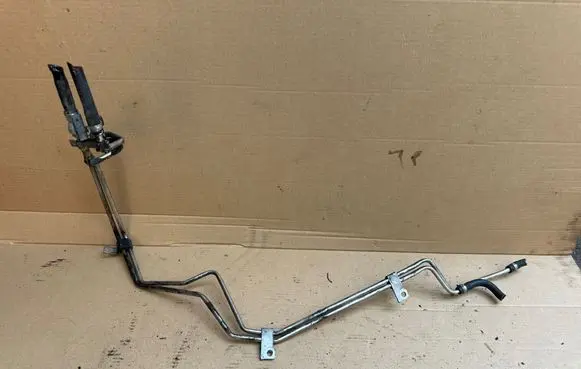 Volvo V70 Fuel main line pipe