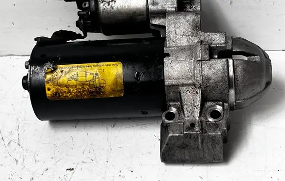 BMW 5 F10 F11 Starter motor 0001148010 8506657