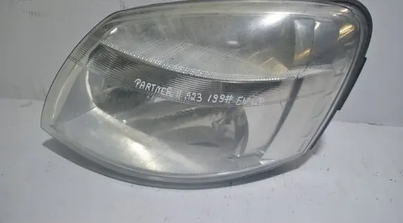 Peugeot Partner Headlight/headlamp