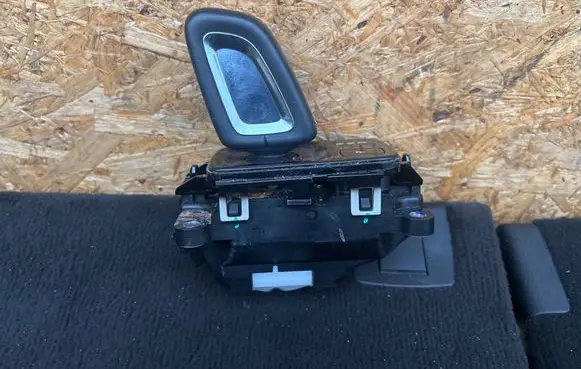 Volvo XC90 Gear shifter/selector 31492152 20190508
