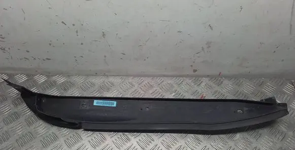Porsche Macan (95B) Fender end trim 95B854778B
