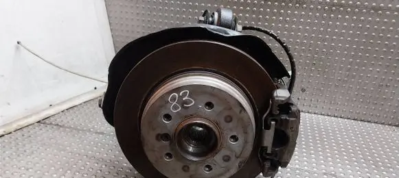 Rear wheel hub spindle/knuckle
