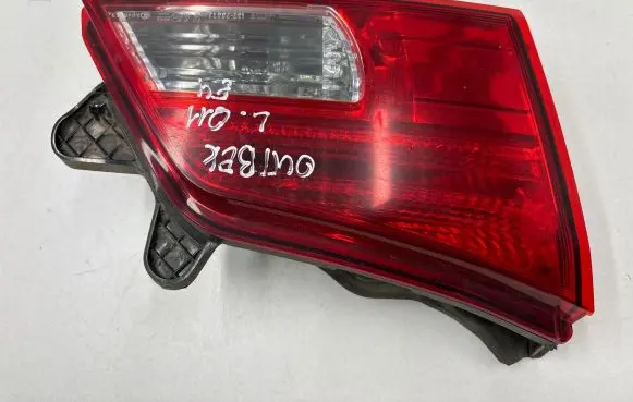 Subaru Outback Tailgate rear/tail lights 13220072