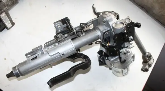 Mazda 3 III Steering wheel axle set JJ501000536
