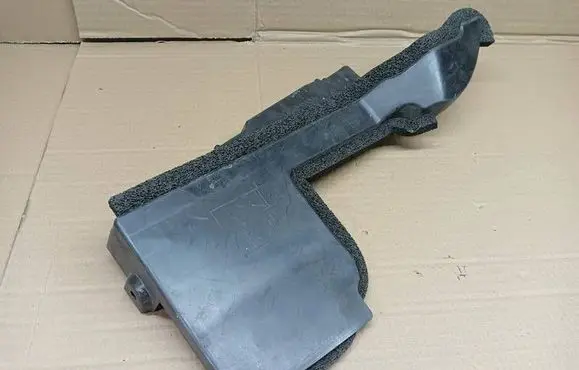Toyota Auris E180 Intercooler air guide/duct channel 165950T030