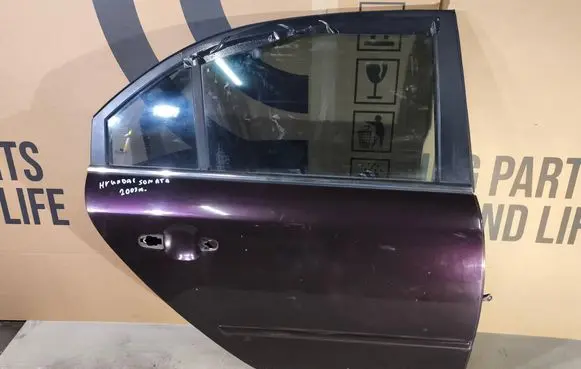 Hyundai Sonata Rear door 