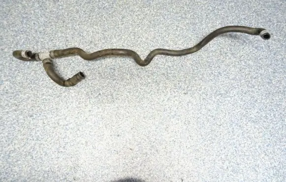 Volvo XC90 Engine coolant pipe/hose