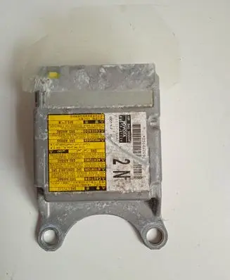 Toyota Prius+ (ZVW40) Airbag control unit/module 8917047760