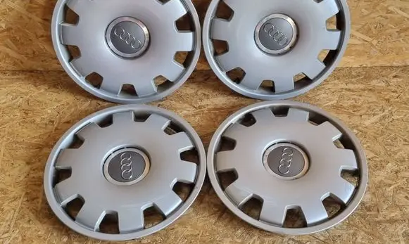 Audi A4 S4 B7 8E 8H R16 wheel hub/cap/trim 4B0601147D
