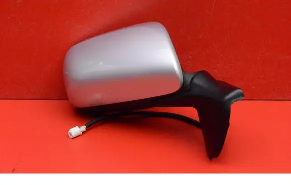 Toyota Auris 150 Front door electric wing mirror 024112