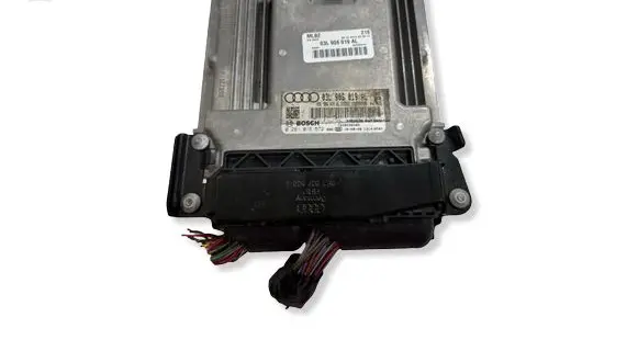 Audi A4 S4 B8 8K Engine control unit/module 03L906019AL 0281016572