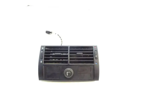 BMW X5 E53 Rear air vent grill 8409081 8370910 8370911