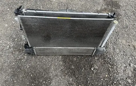 Ford Escape III Radiator set LX6119710BA LX618C607AC