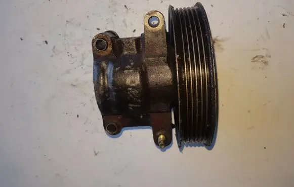 Ford Mondeo Mk III Power steering pump 1DD2003
