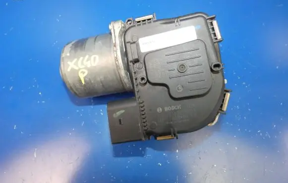 Volvo XC40 Front wiper linkage and motor 31457300 3397021982 039920190226