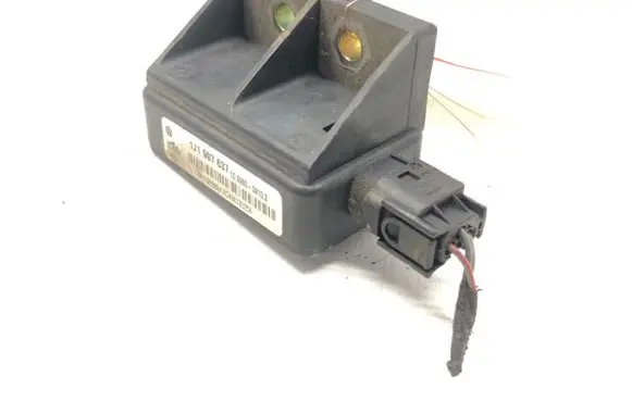Volkswagen New Beetle ESP acceleration yaw rate sensor 1J0907657