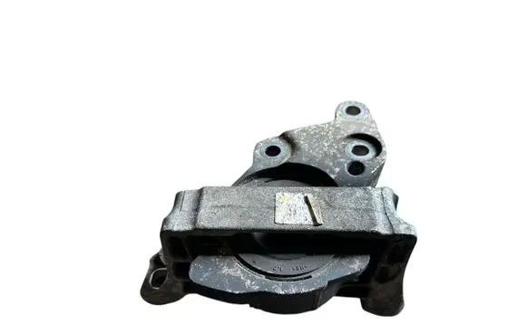 Engine mount bracket