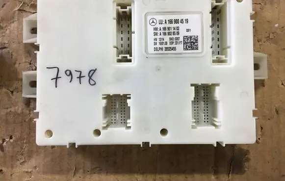Mercedes-Benz GLE (W166 - C292) SAM control unit A1669004519