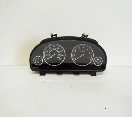 BMW 5 F10 F11 Speedometer (instrument cluster) 9285193