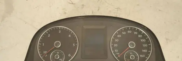 Volkswagen Touran II Speedometer (instrument cluster) 1T0920961D