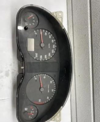 Volkswagen Sharan Speedometer (instrument cluster) 7M0919863D
