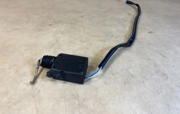 Front door lock