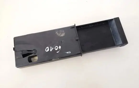 Audi A3 S3 8P Glove box 8P0941561