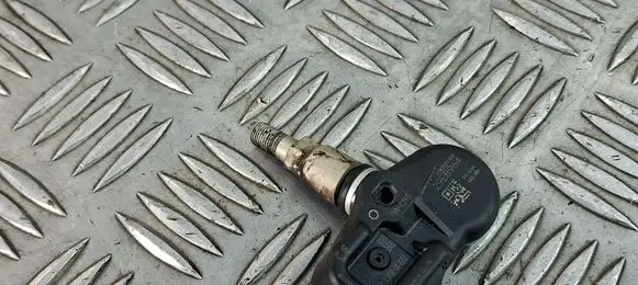 Toyota C-HR I Tire pressure sensor PMVC215